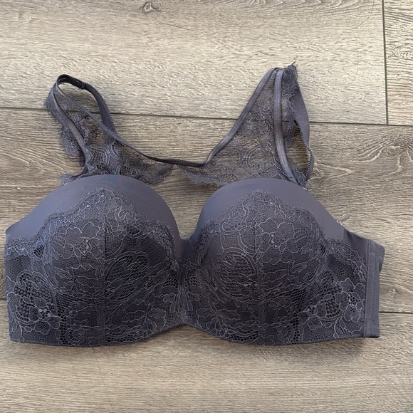 Ashley Graham bra 38DDD - Picture 2 of 4